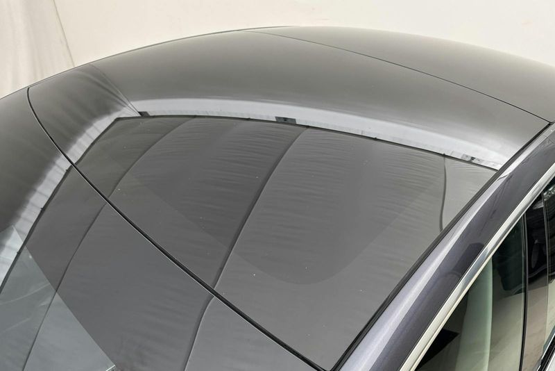 Tesla Model 3 bild 18