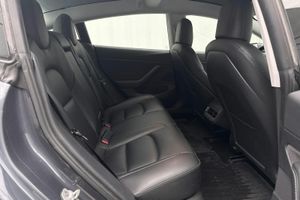 Tesla Model 3 bild 8