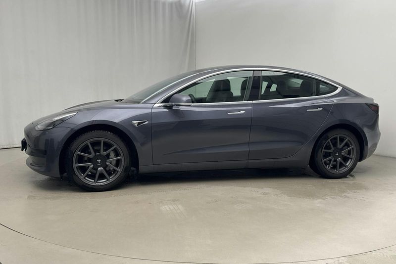 Tesla Model 3 bild 2