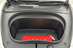 Tesla Model 3 bild 9