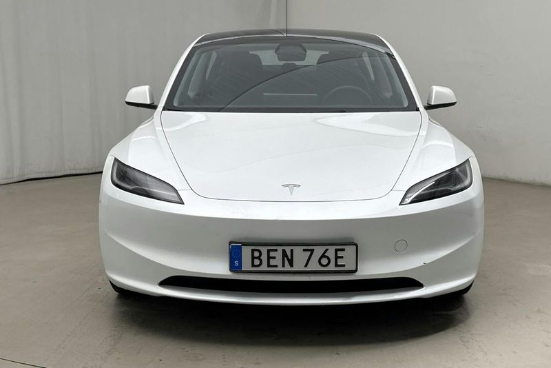 Tesla Model 3 bild 4