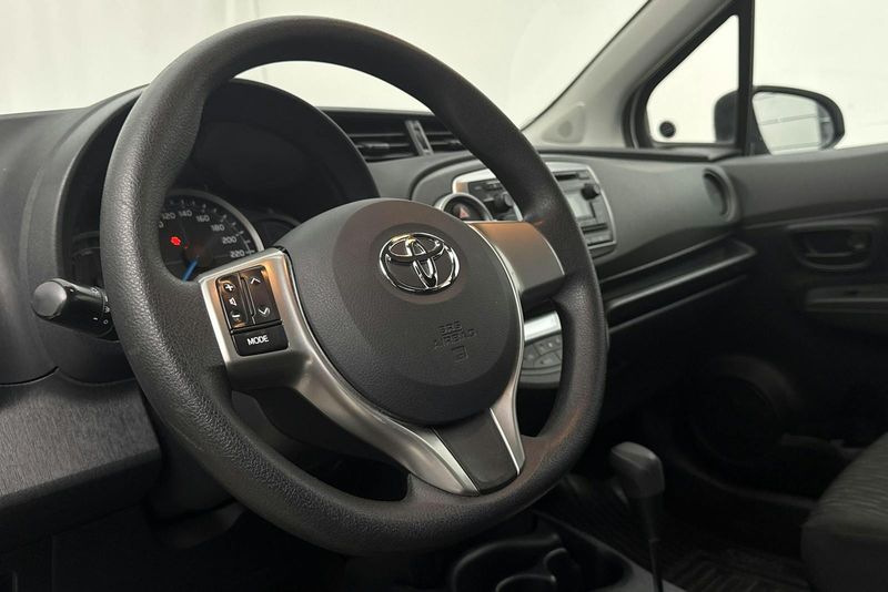 Toyota Yaris bild 12