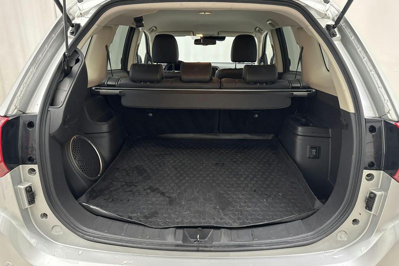 Mitsubishi Outlander bild 9