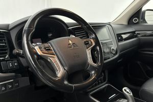 Mitsubishi Outlander bild 13
