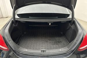 Mercedes E220 bild 9