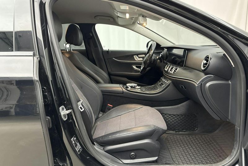 Mercedes E220 bild 7