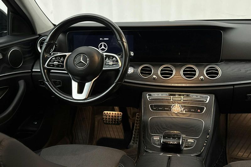 Mercedes E220 bild 15