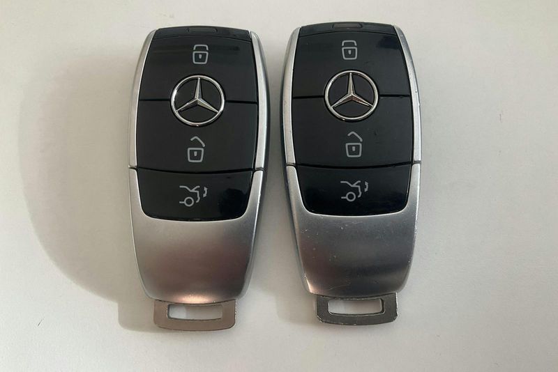 Mercedes E220 bild 19