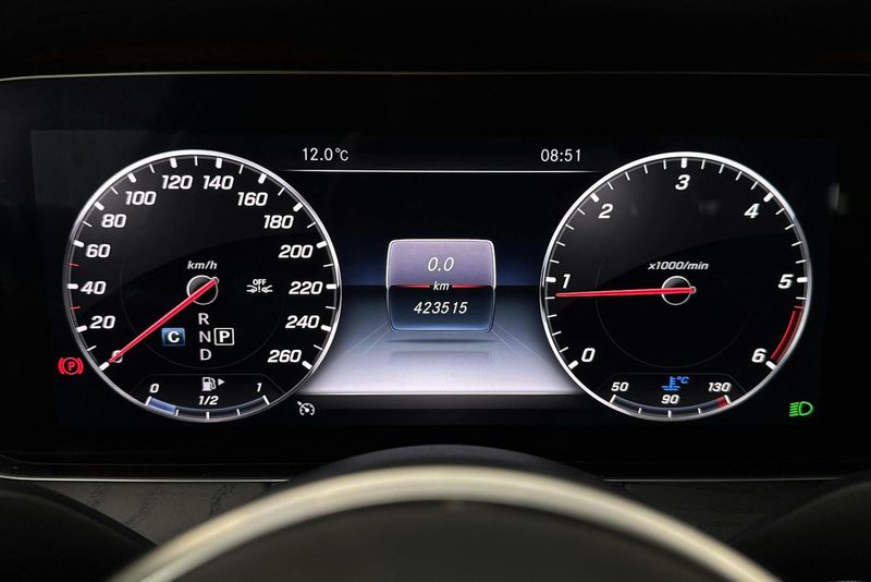 Mercedes E220 bild 10