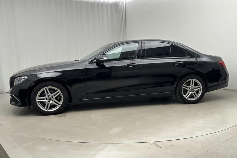 Mercedes E220 bild 2