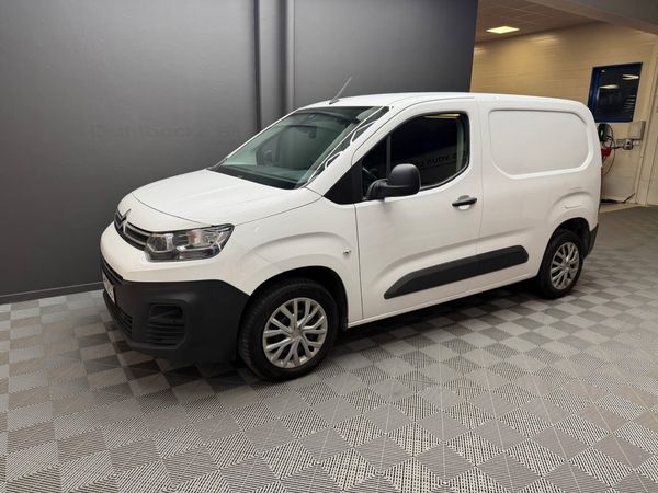 Citroen Berlingo Van 1.5 BlueHDi Värmare / Drag / Leasebar - 2020