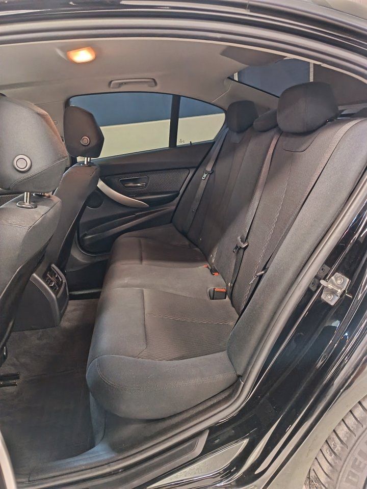 BMW 320 bild 9