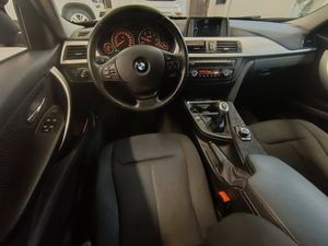 BMW 320 bild 12