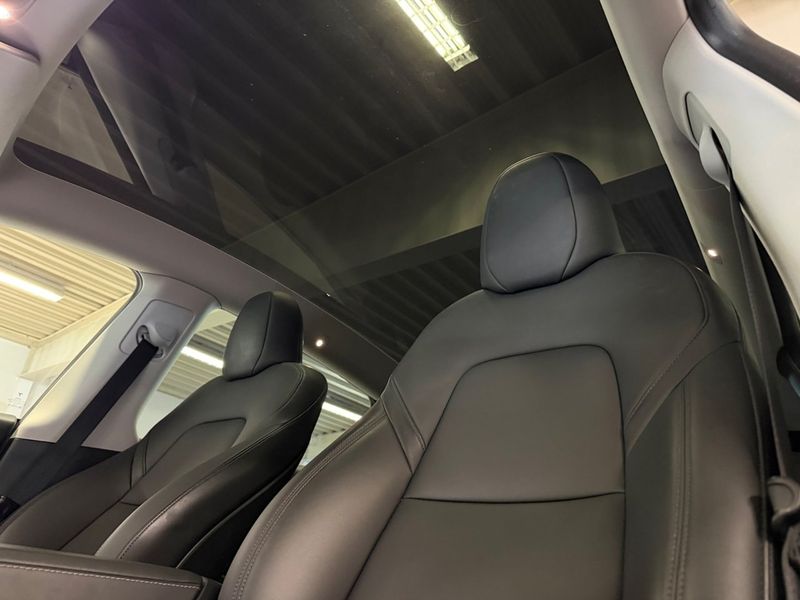 Tesla Model Y bild 20
