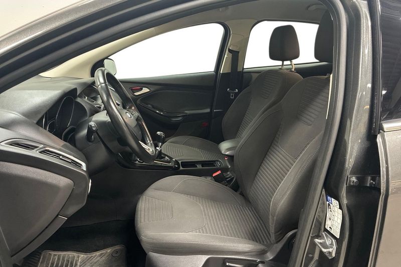 Ford Focus bild 13