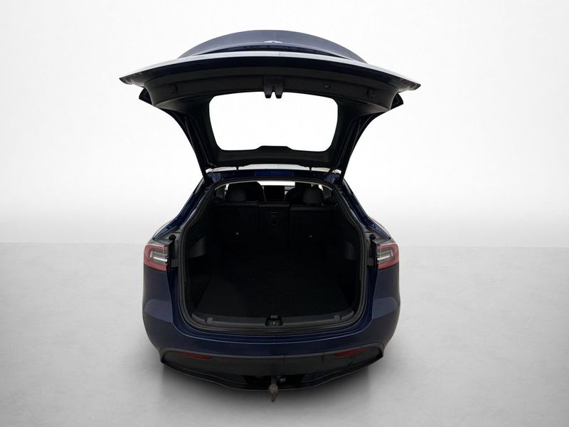 Tesla Model Y bild 27