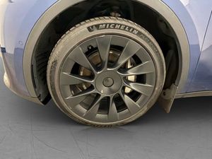 Tesla Model Y bild 30