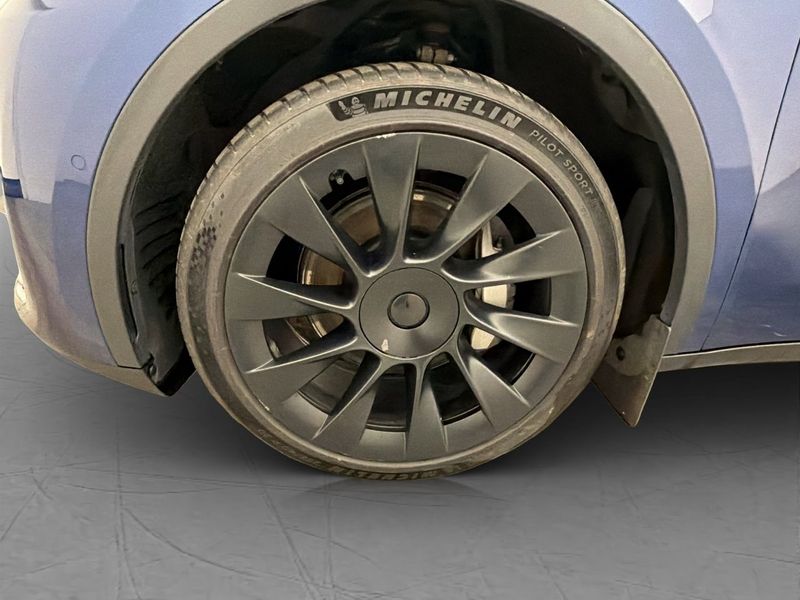 Tesla Model Y bild 30