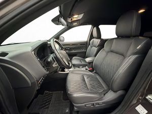 Mitsubishi Outlander bild 13