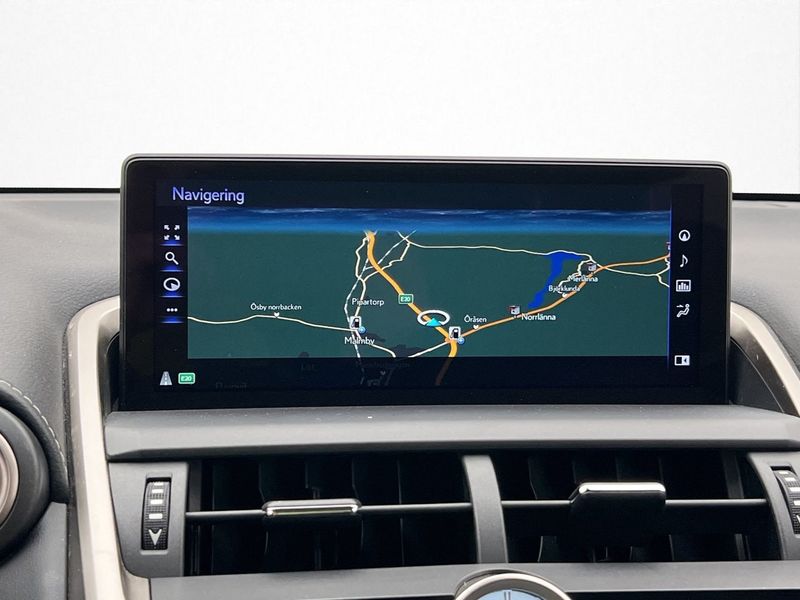 Lexus NX bild 21