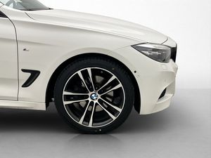 BMW 330 bild 36