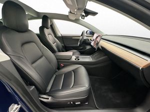 Tesla Model 3 bild 23