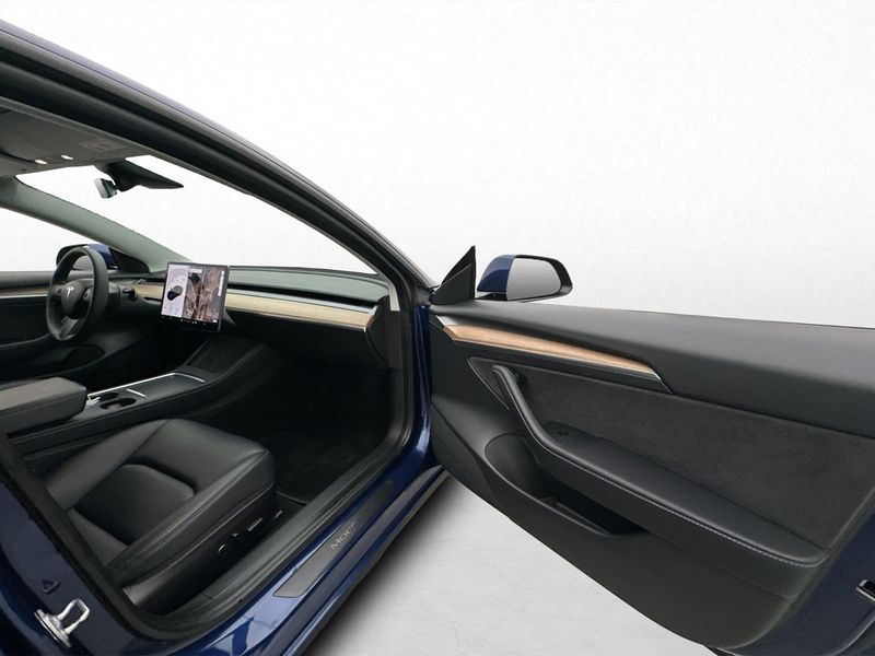 Tesla Model 3 bild 24