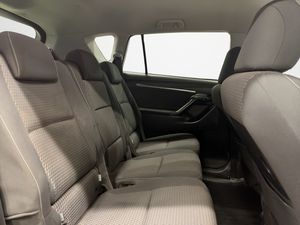 Toyota Verso bild 14