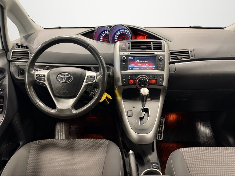 Toyota Verso bild 9