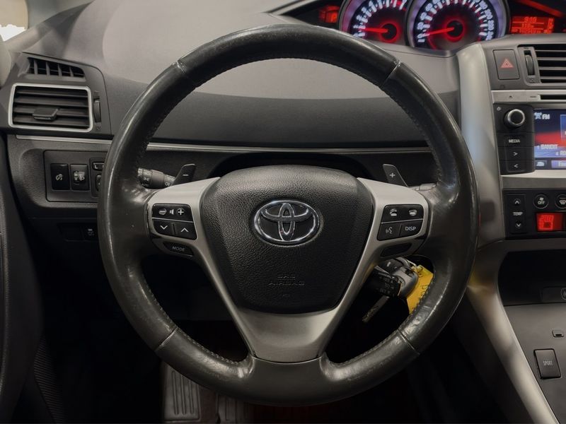 Toyota Verso bild 15