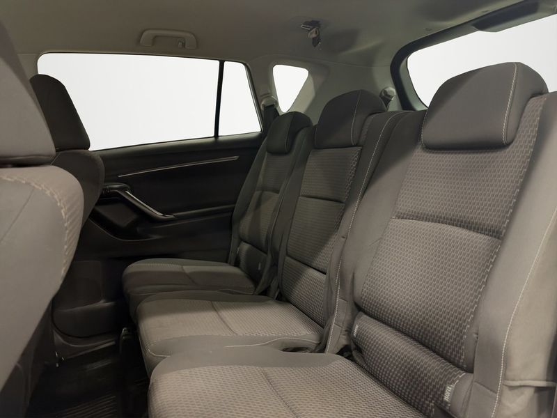 Toyota Verso bild 11
