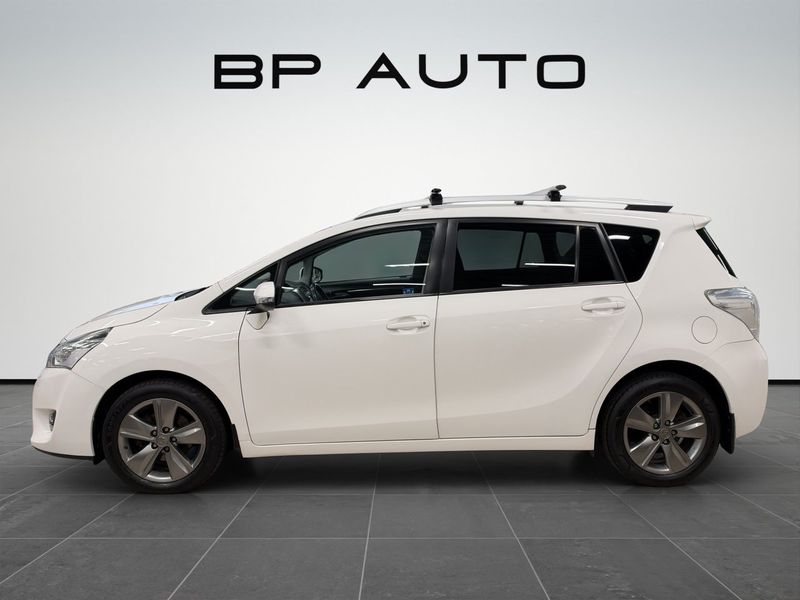 Toyota Verso bild 2