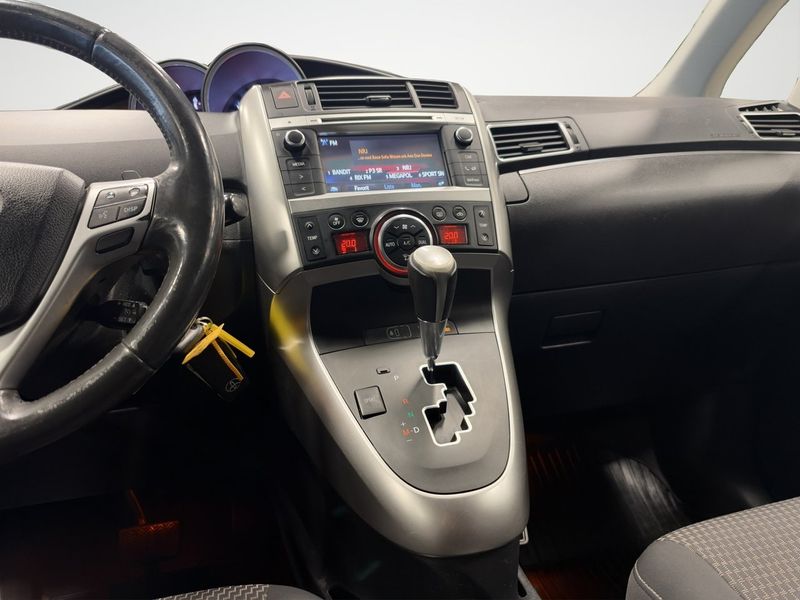 Toyota Verso bild 20