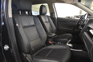 Mitsubishi Outlander bild 10