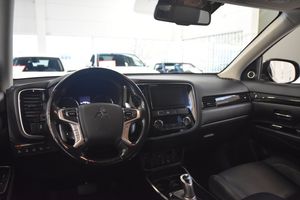 Mitsubishi Outlander bild 8