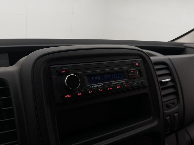 Renault Trafic bild 17