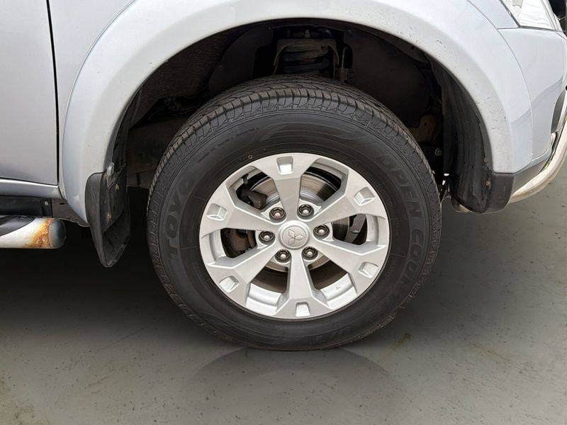 Mitsubishi L200 bild 31