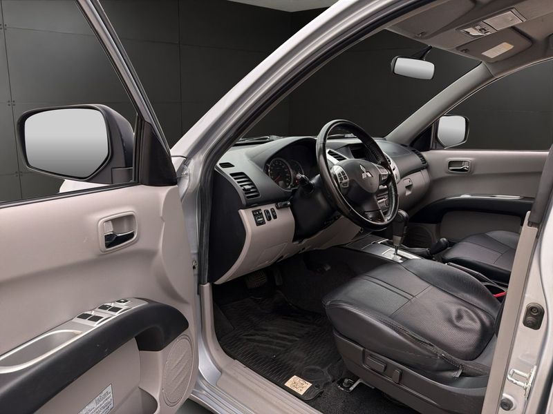 Mitsubishi L200 bild 13