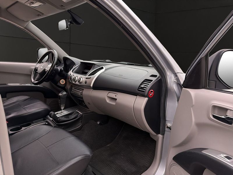 Mitsubishi L200 bild 27