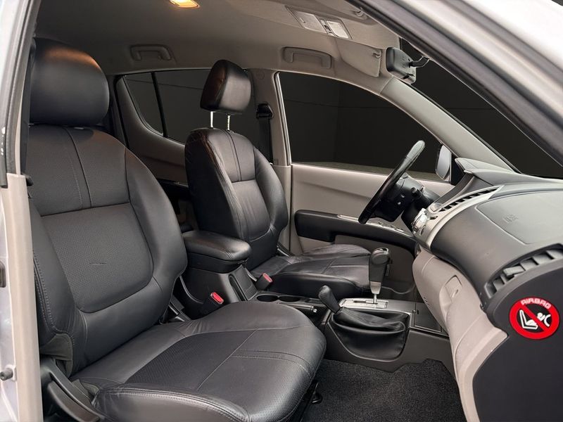 Mitsubishi L200 bild 26