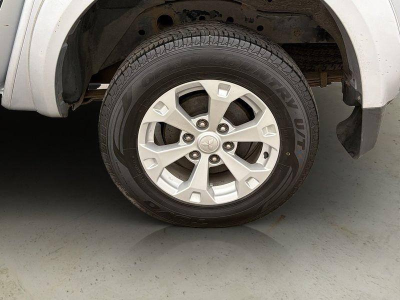Mitsubishi L200 bild 29