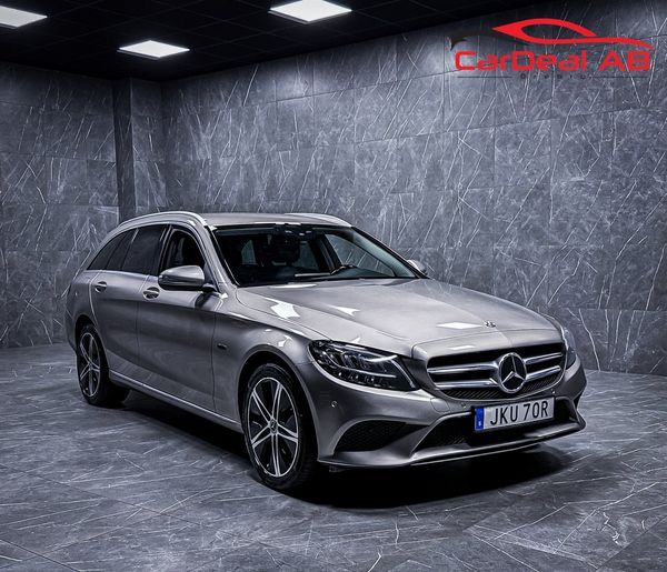 Mercedes C300 T de Avantgarde Värmare Drag Navi Backkamera - 2021