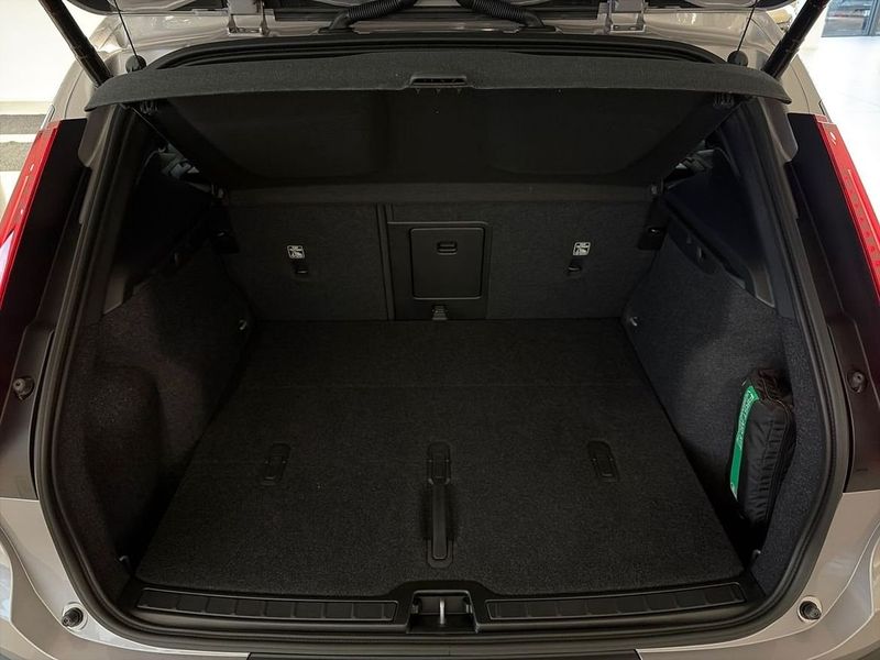 Volvo EX40 bild 18