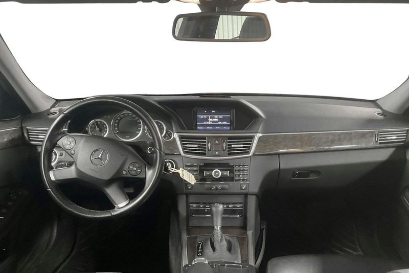 Mercedes E250 bild 6