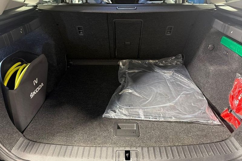 Skoda Enyaq bild 8