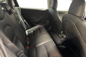 Tesla Model 3 bild 23
