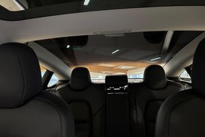 Tesla Model 3 bild 21