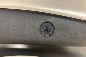 Tesla Model 3 bild 26