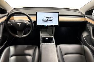 Tesla Model 3 bild 12