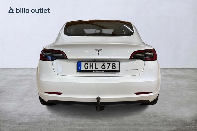 Tesla Model 3 bild 7